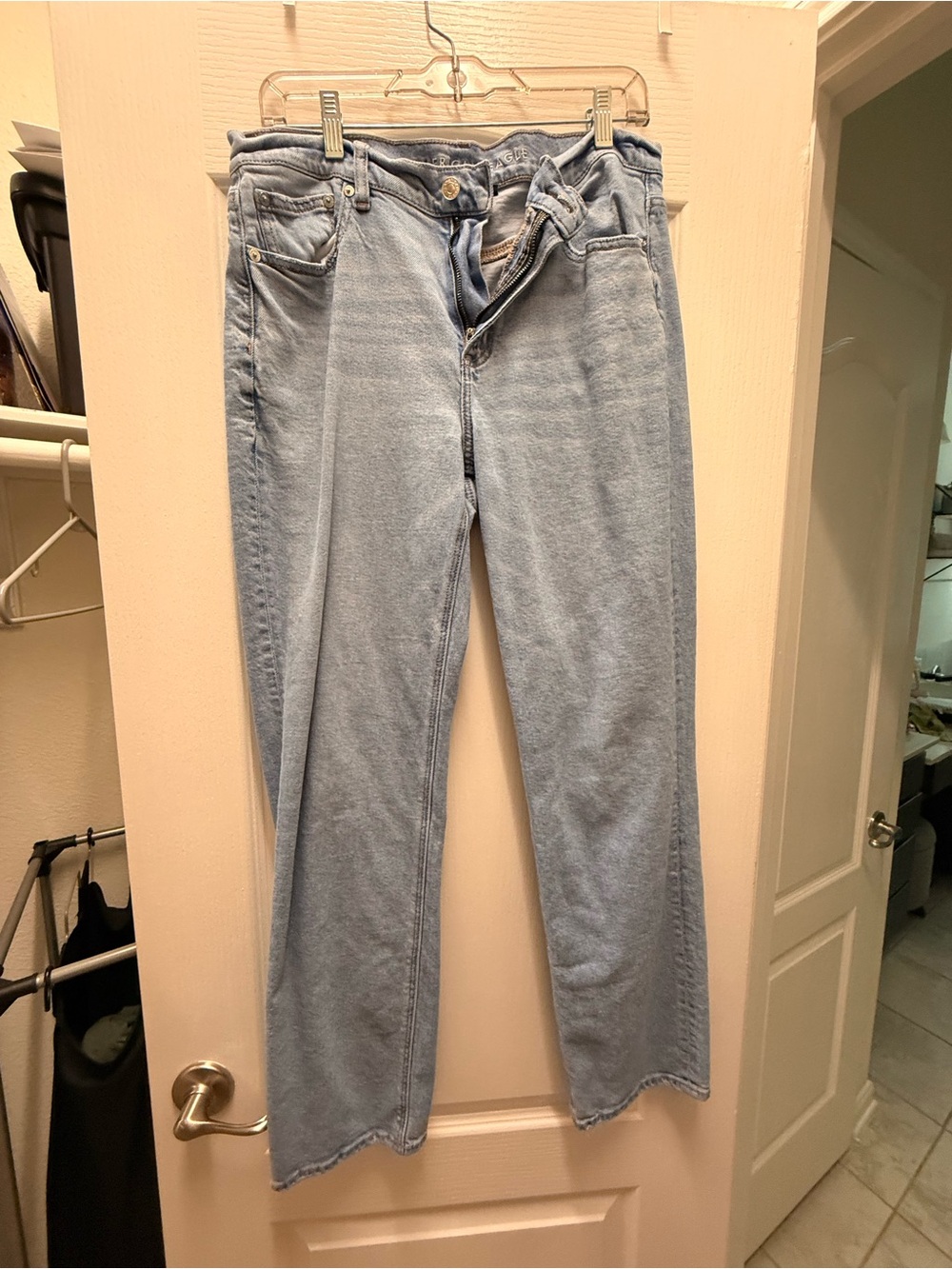 American Eagle Outfitters Light Blue Straight Leg Jeans